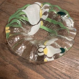 Sydenstricker Glass Berry Bowl